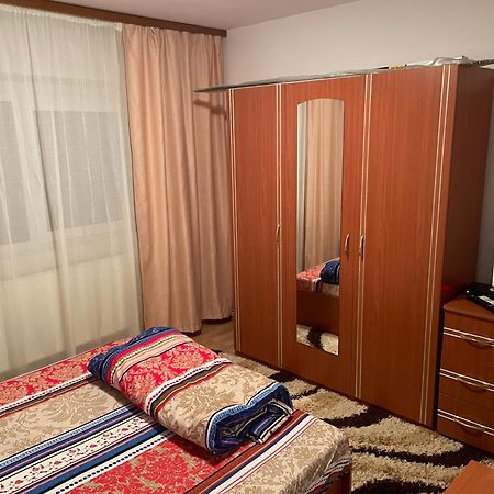 Apartament Petroşani Extérieur photo
