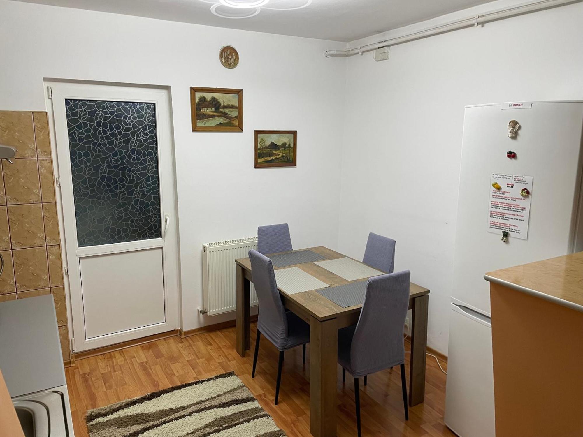 Apartament Petroşani Extérieur photo