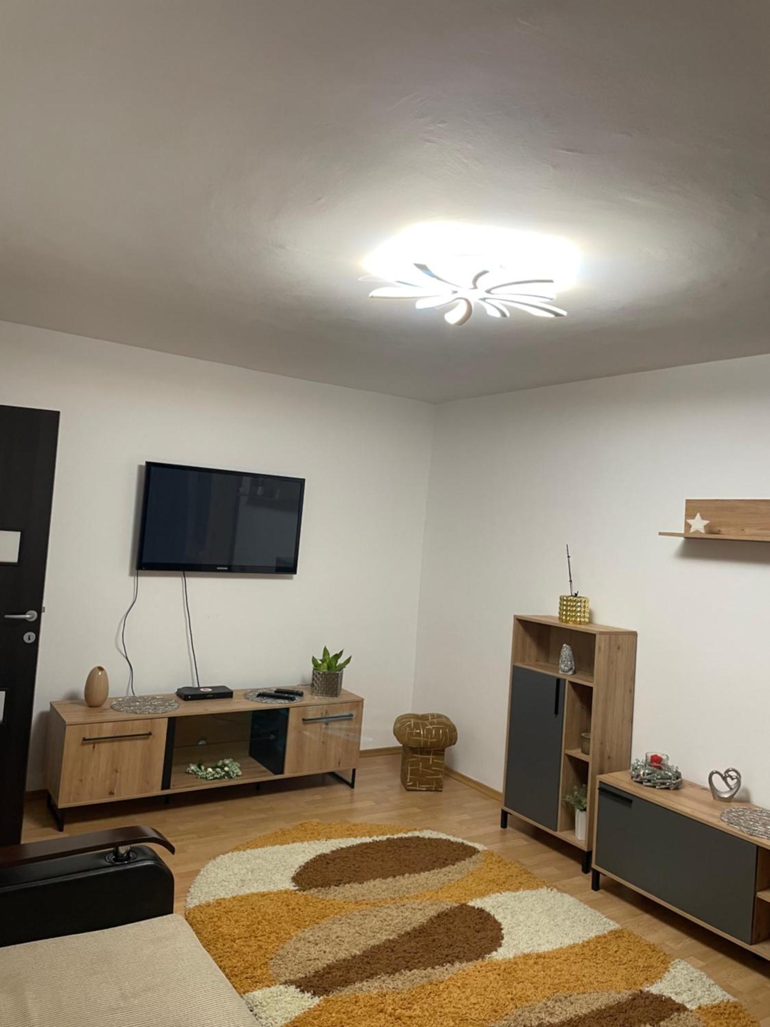Apartament Petroşani Extérieur photo